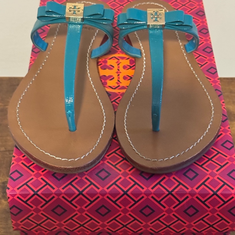 Tory Burch Leighanne Flat Thong Aquarius Size 7